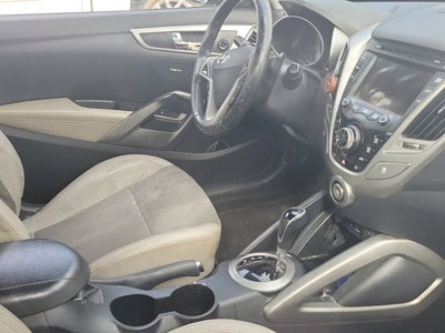 2013 Hyundai Veloster w/Gray Int