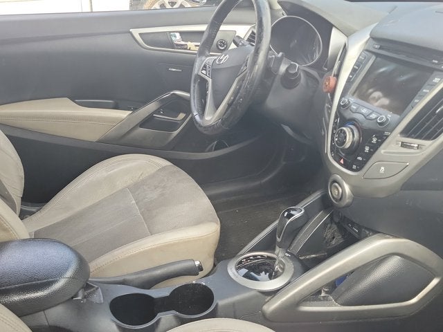 2013 Hyundai Veloster w/Gray Int