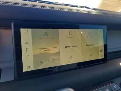 2024 Land Rover Defender X-Dynamic SE