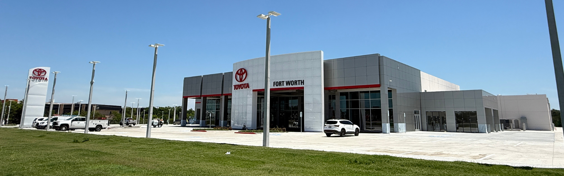 Architectural rendering of the new Toyota of Fort Worth dealership on West Loop 820 South